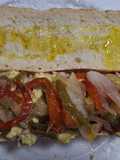 Super bocata de atún y pimientos