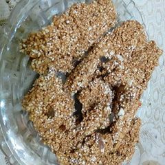 A picture of Rajgeera dryfuits chikki.