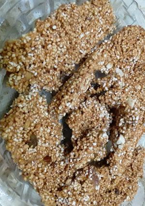 A picture of Rajgeera dryfuits chikki.