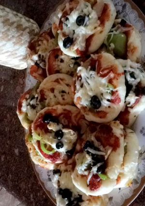 صورة لوصفة البيتزا الصغيرة