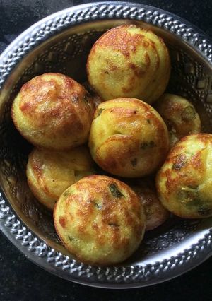 குழி பணியாரம் / ஸ்பைசி பான் கேக் செய்முறை முக்கிய புகைப்படம்