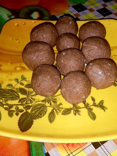 சத்துமாவு உருண்டை (Sathumaavu urundai recipe in tamil) செய்முறை முக்கிய புகைப்படம்
