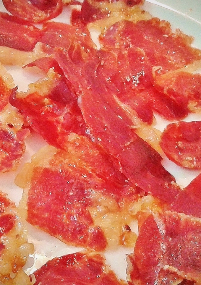 Una foto de Crujiente de jamón ibérico al horno