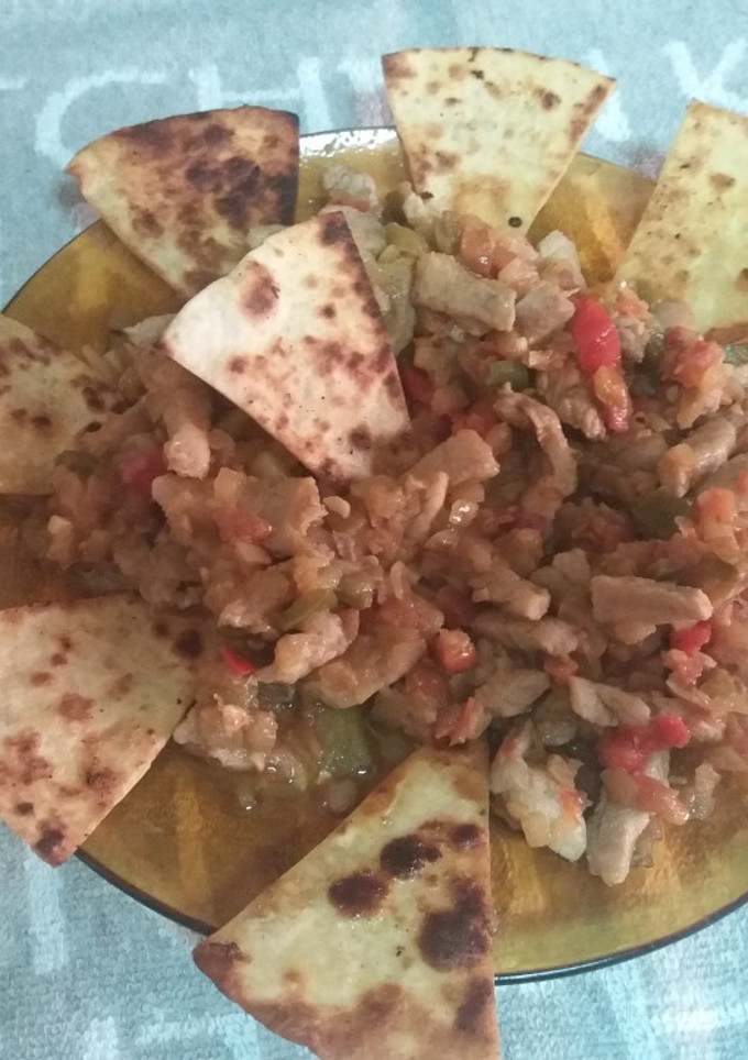 Una foto de Plato mexicano con crujiente a mi manera