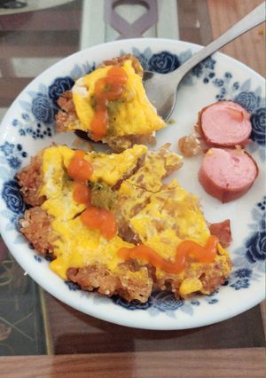 Hình của món Cơm cháy trứng.
