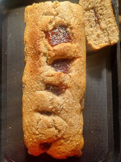 Una foto de Budín con relleno de dulce de membrillo