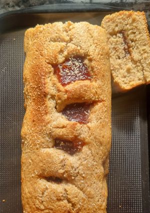 Una foto de Budín con relleno de dulce de membrillo