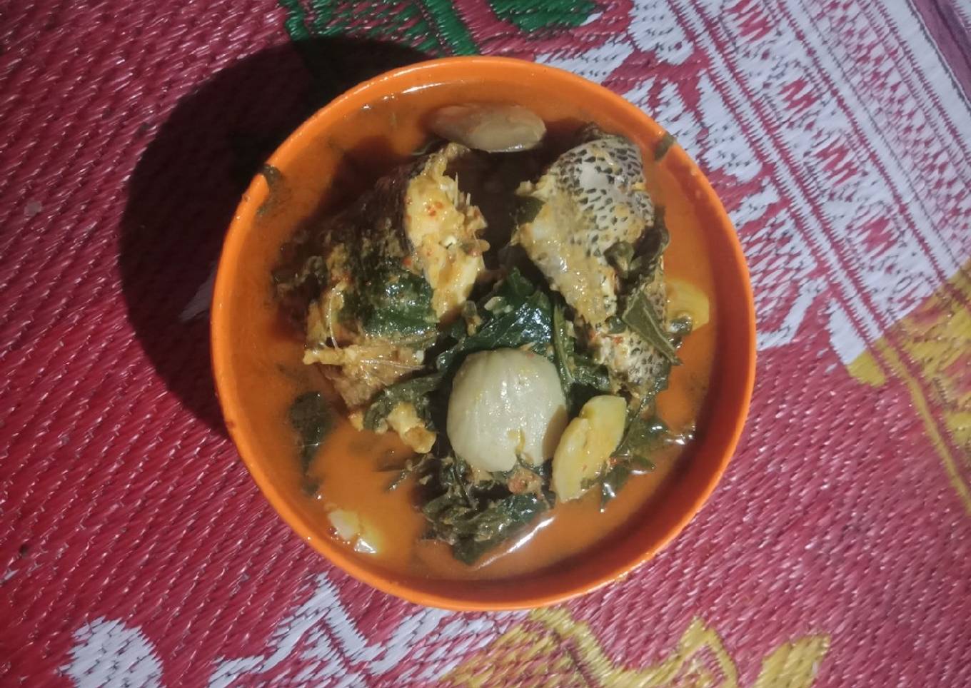 Gulai ikan nila daun singkong dan jengkol