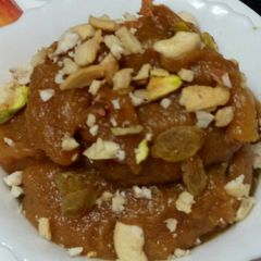 A picture of Apple halwa.