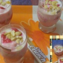 A picture of Fruit Custard.
