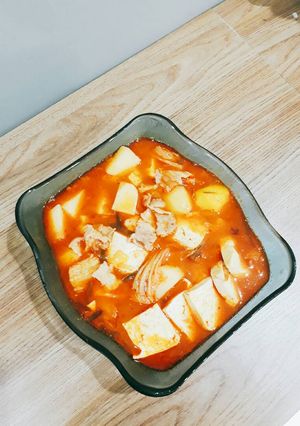 Hình của món Canh kim chi.