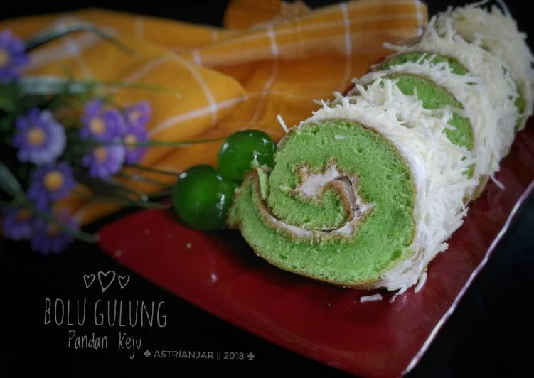 Bolu Gulung Pandan Keju