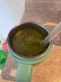 Jugo de Chía, Espinaca, Nopal y Apio con Papaya