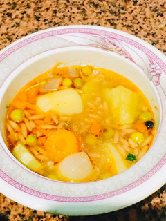 صورة لوصفة شوربه خضار بلسان العصفور 🌶😋