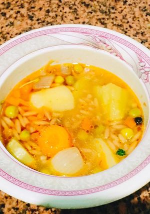 صورة لوصفة شوربه خضار بلسان العصفور 🌶😋