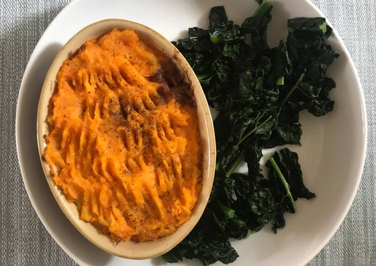 Cottage pie with vegetable mash top and black cabbage