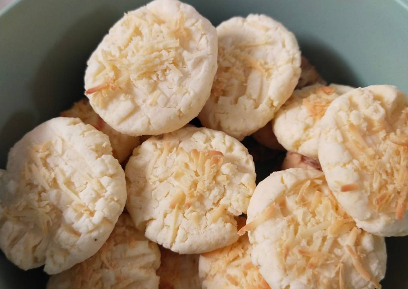 Kue Semprit Keju ala bundaarkan