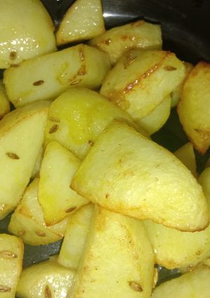 A picture of Fried jeera aloo.