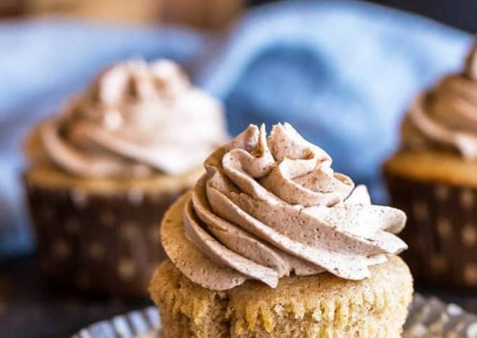 Apple Cinnamon Cupcakes