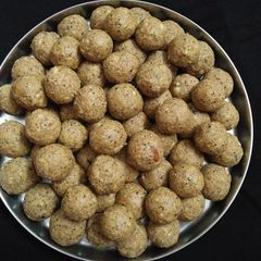 Pinni Laddu A picture of Pinni Laddu.