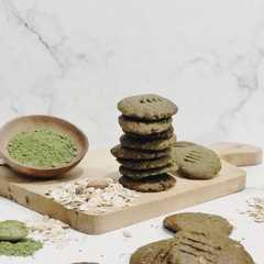 A picture of Japanese Matcha Muesli Cookies.