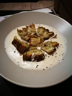 Una foto de Alcachofas en salsa de Idiazábal