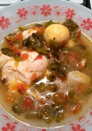 Una foto de Huevos ahogados a la poblana