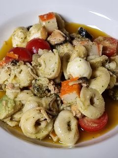 Una foto de Salpicón de tortellini