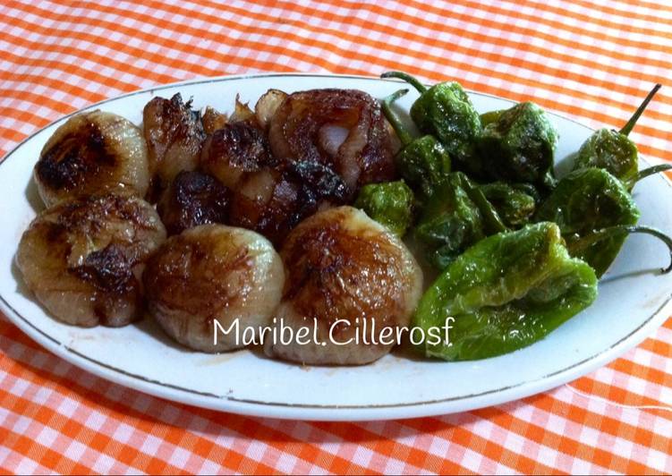 Cebollitas francesas glaseadas y pimientos de Padrón fritos (para guarnición)