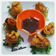 A picture of Chicken pizza flowers.
