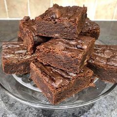 A picture of Simply the BEST Vegan Chocolate Brownies (in my opinion!).