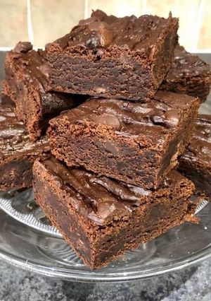 A picture of Simply the BEST Vegan Chocolate Brownies (in my opinion!).