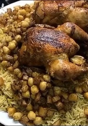 صورة لوصفة مجبوس الدجاج مع حشوة البطاطس