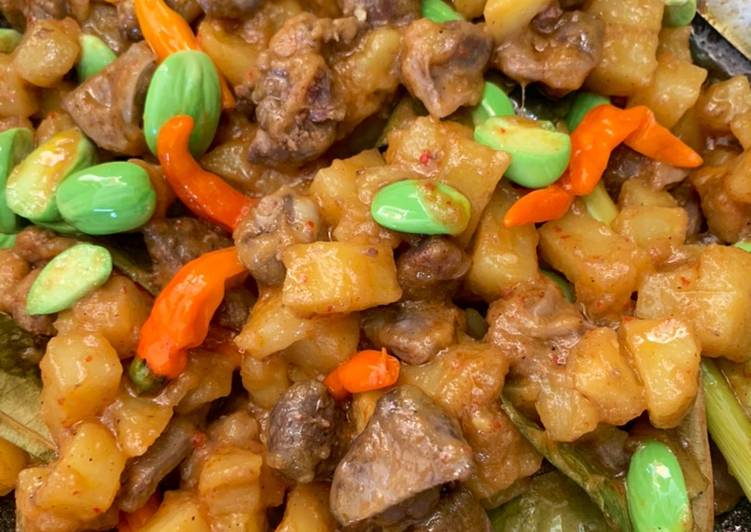 Sambal goreng ati ampela pete made by love ๐