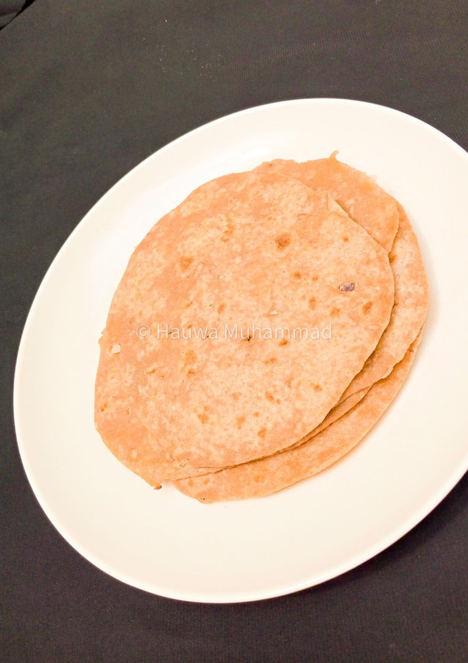 A picture of Wheat flour chapati.
