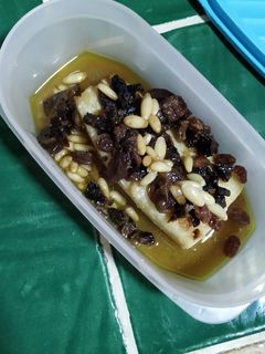 Una foto de Bacallà amb tomàquet deshidratat
