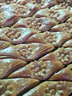 صورة لوصفة بقلاوة😍 مقرمشة ومورقة بنة ولا في الخيال😋😋😋😋
