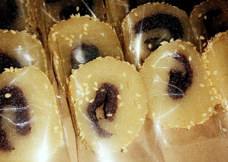 Wingko Gulung Kombinasi