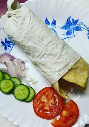 टॉर्टिला पनीर रैप (tortilla paneer wrap recipe in Hindi) रेसिपी मुख्य फोटो