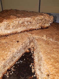 Una foto de Torta de cacao y café