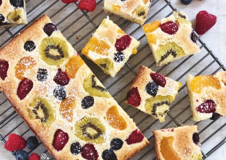 Easiest Way to Prepare Any-night-of-the-week Fruit Pastry Cake