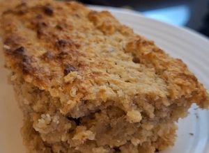 Una foto de Budín de banana, avena y harina de almendras