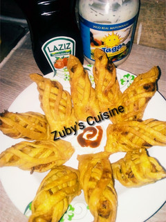 A picture of Instant Aloo Samosa.