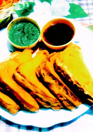 A picture of સ્વાદિષ્ટ ટેસ્ટી બ્રેડ પકોડા.
