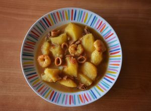 Foto principal de Guiso de calamares con patatas