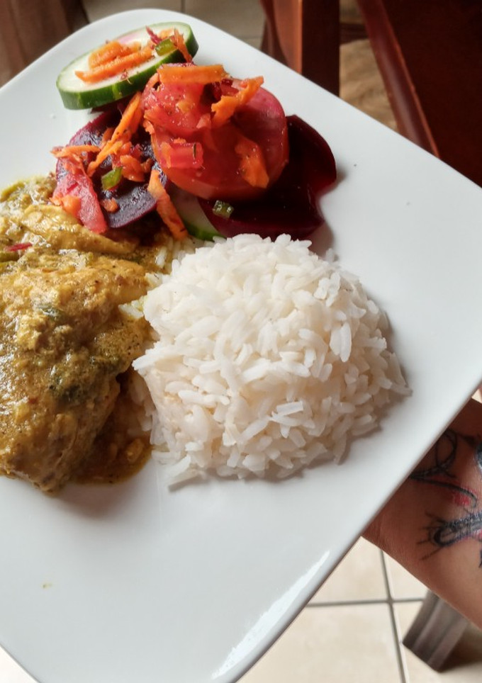 Una foto de Pollo al curry
