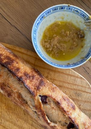 A picture of Garlic bread to drool for….