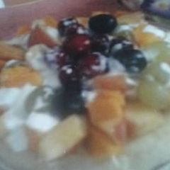 A picture of Sweet Fruit Pizza .
