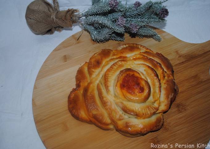 Stuffed rose shaped bread