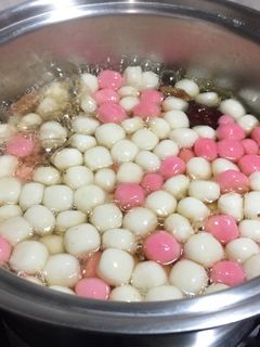 桂圓紅棗湯圓 的食譜成品照片
